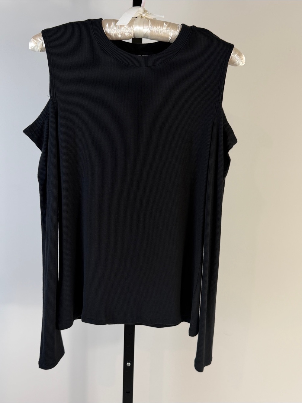 Generation Love Black Ribbed Knit Cold Shoulder Crewneck Long Sleeve Top S